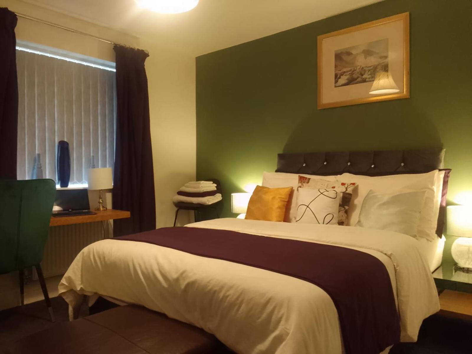 Cosy Stay In Walsall By Ideal Home Bloxwich Экстерьер фото